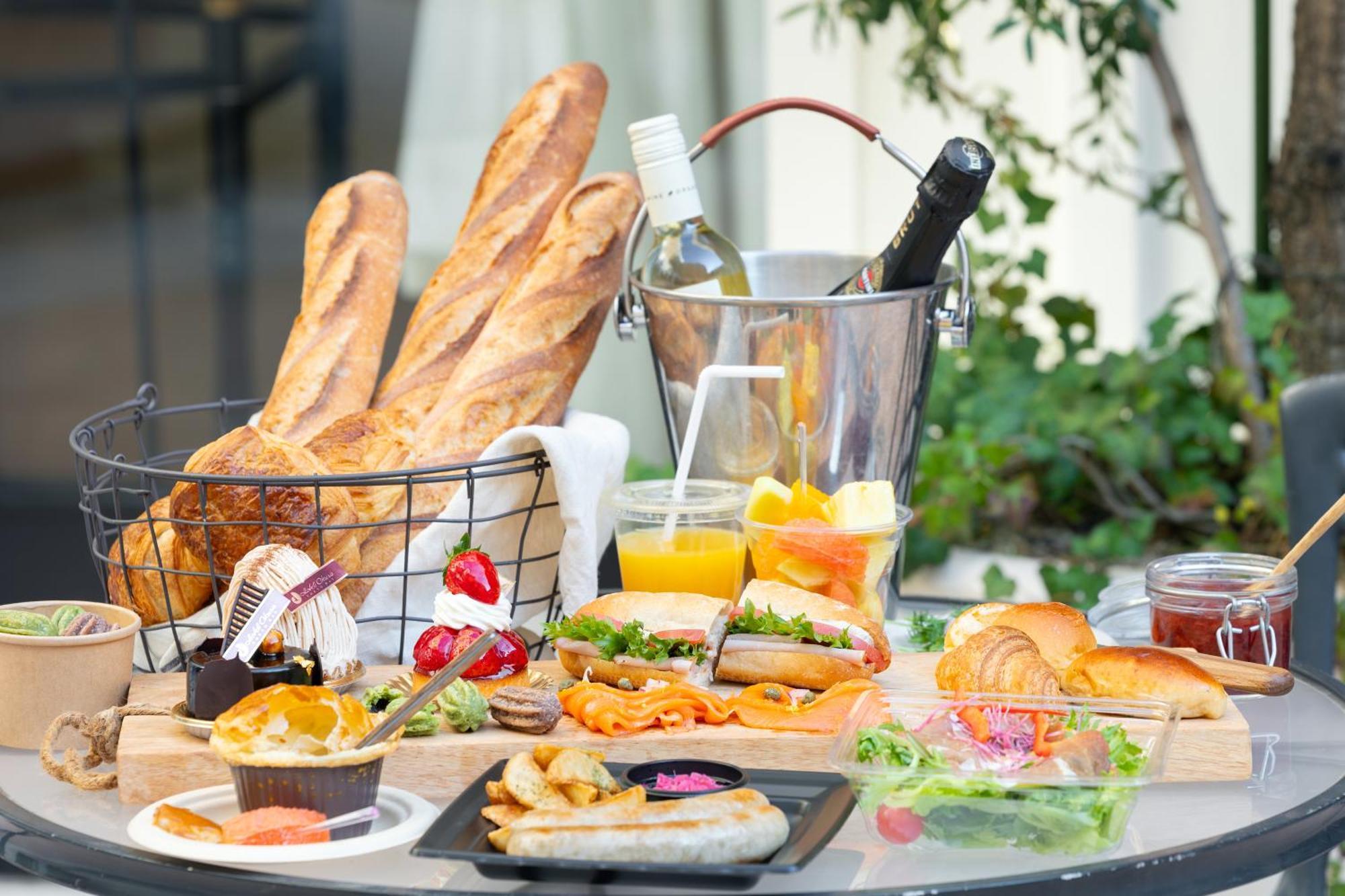 Hotel Okura Tokyo Bay Urayasu Εξωτερικό φωτογραφία French cuisine