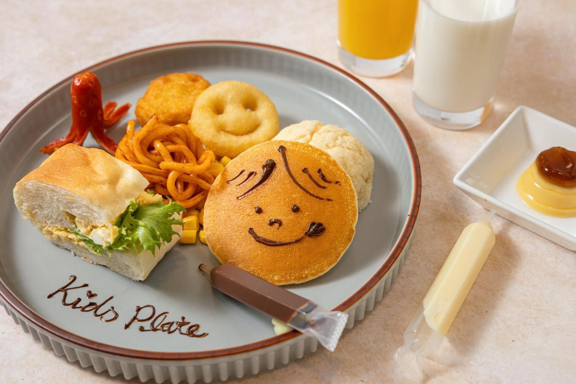 Hotel Okura Tokyo Bay Urayasu Εξωτερικό φωτογραφία A meal at the Cat Cafe